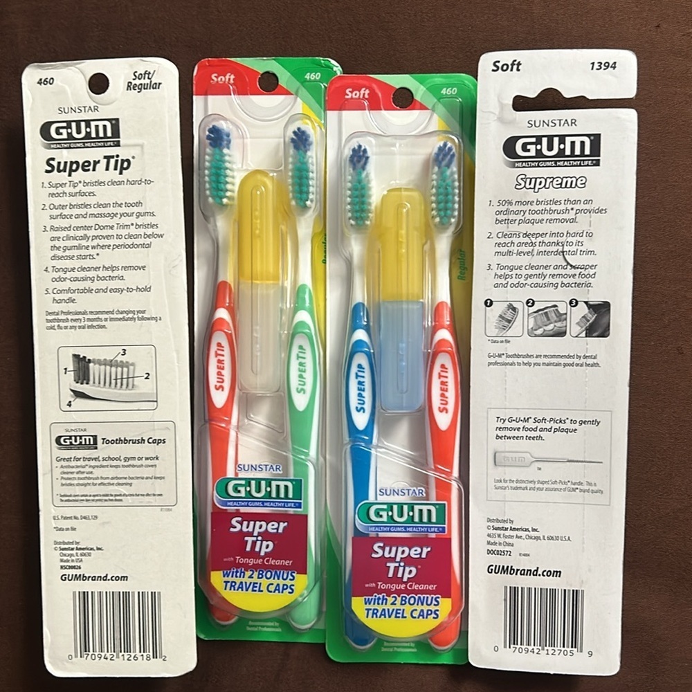 New Sunstar G.U.M. Toothbrush’s and Bonus Travel Caps NWT - Picture 2 of 2